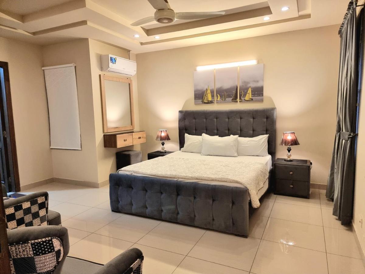 Luxurious Landing Apartments & Suites Bahria Town 라왈핀디 외부 사진