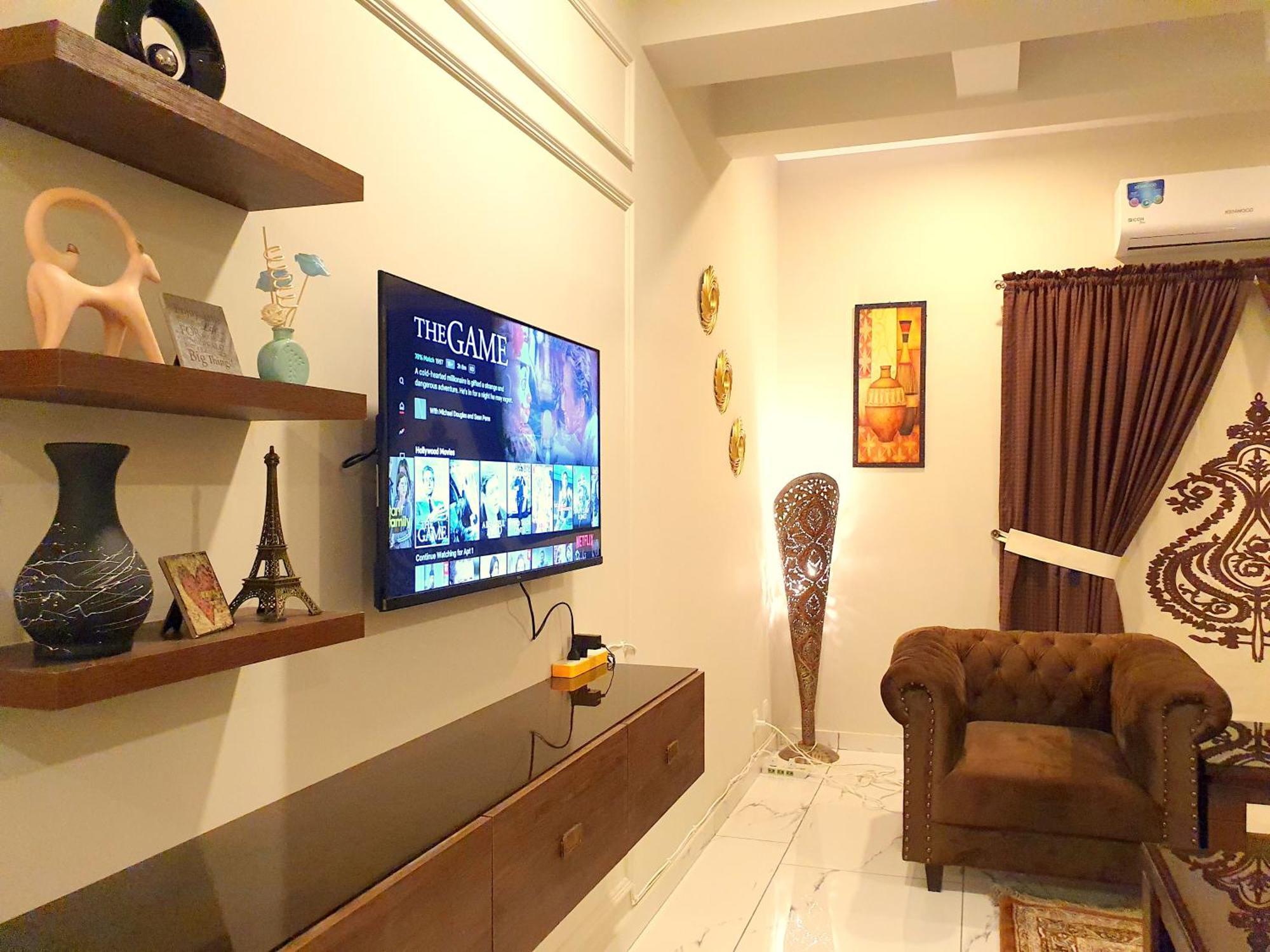 Luxurious Landing Apartments & Suites Bahria Town 라왈핀디 객실 사진