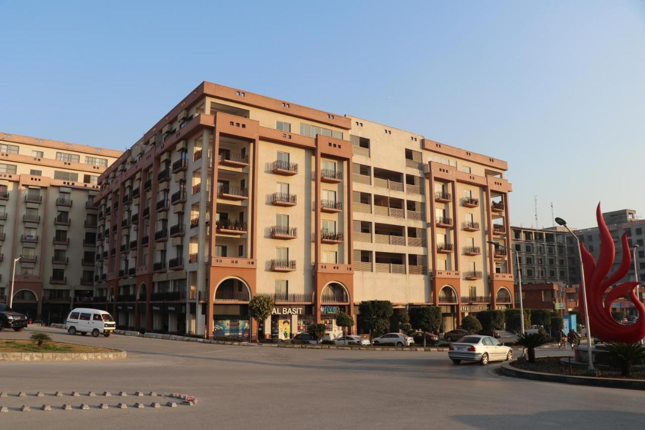 Luxurious Landing Apartments & Suites Bahria Town 라왈핀디 외부 사진